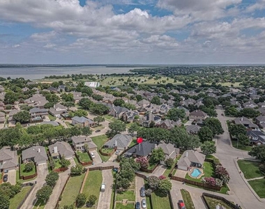875 Shores Boulevard - Photo Thumbnail 29