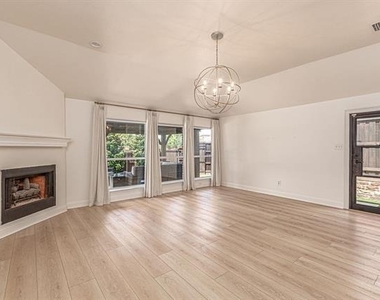 875 Shores Boulevard - Photo Thumbnail 6