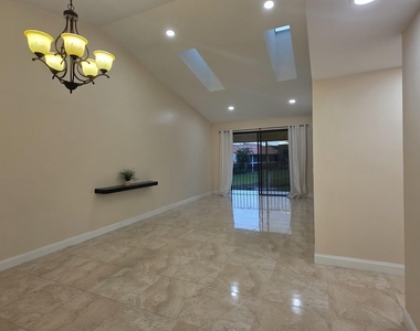 7743 La Mirada Drive - Photo Thumbnail 7