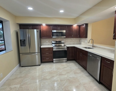 7743 La Mirada Drive - Photo Thumbnail 8