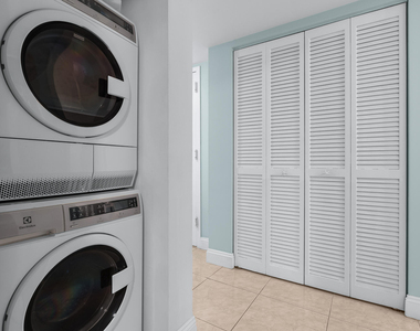 1361 S Ocean Boulevard - Photo Thumbnail 5