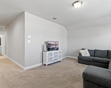 405 Rosie Court - Photo Thumbnail 18