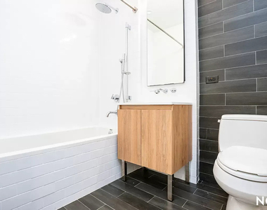 485 Keap Street - Photo Thumbnail 5