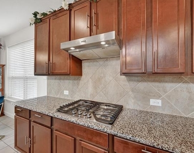 7213 Willow Thorne Drive - Photo Thumbnail 7