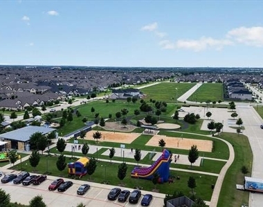 7213 Willow Thorne Drive - Photo Thumbnail 28