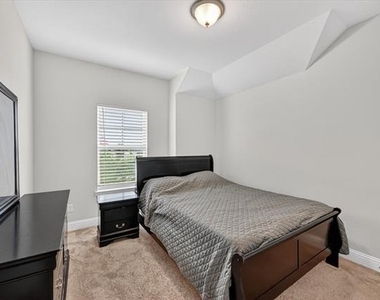 7213 Willow Thorne Drive - Photo Thumbnail 21