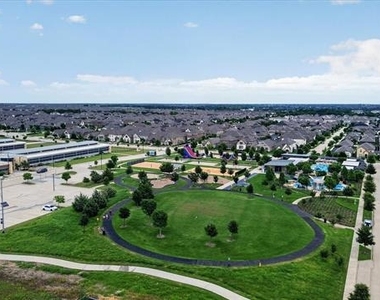 7213 Willow Thorne Drive - Photo Thumbnail 30