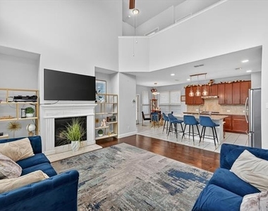7213 Willow Thorne Drive - Photo Thumbnail 4