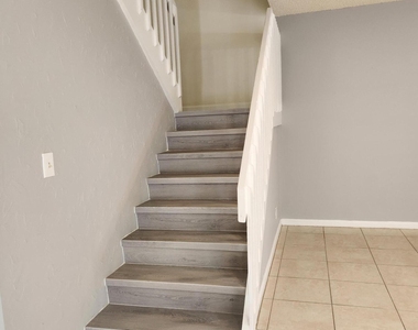 1749 N Congress Avenue - Photo Thumbnail 12