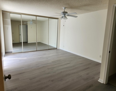 1749 N Congress Avenue - Photo Thumbnail 15