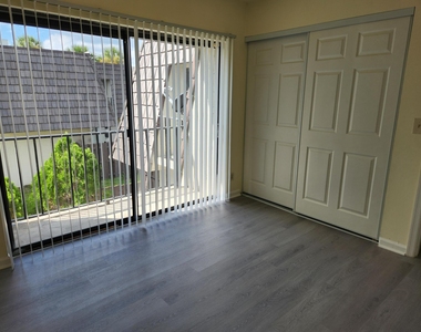 1749 N Congress Avenue - Photo Thumbnail 19