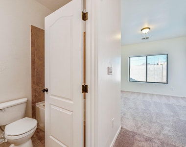 8917 N 4th Street - Photo Thumbnail 16