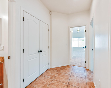8917 N 4th Street - Photo Thumbnail 12