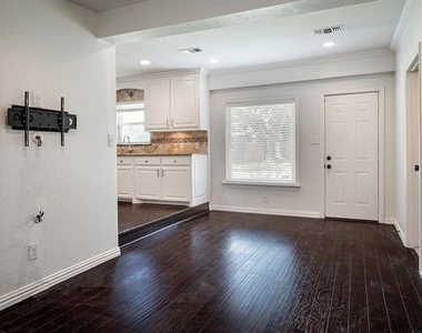 3950 Hawick Lane - Photo Thumbnail 15