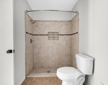 1097 Sw Mcdevitt Avenue - Photo Thumbnail 7