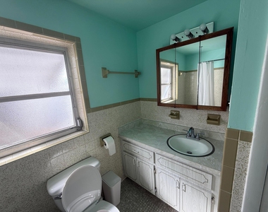 605 E Coast Avenue - Photo Thumbnail 6