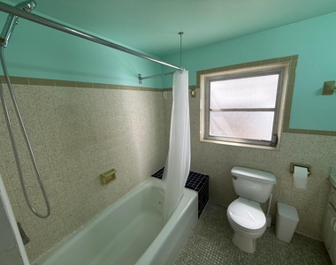 605 E Coast Avenue - Photo Thumbnail 5