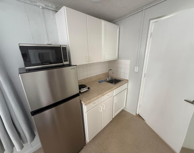 605 E Coast Avenue - Photo Thumbnail 8