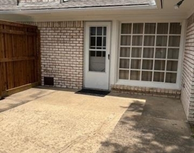 7726 Dentcrest Drive - Photo Thumbnail 18
