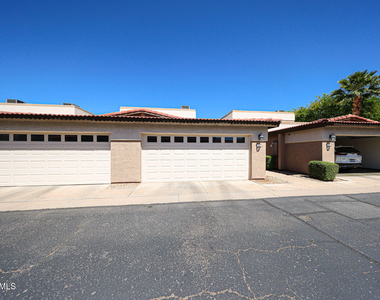 3221 N 37th Street - Photo Thumbnail 4