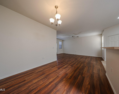 3221 N 37th Street - Photo Thumbnail 18