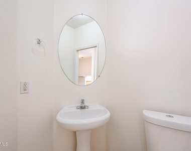 3221 N 37th Street - Photo Thumbnail 28