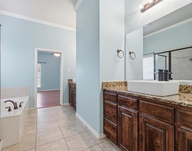 14160 Tahoe Lane - Photo Thumbnail 14