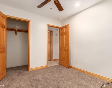 1608 W Inverness Drive - Photo Thumbnail 21