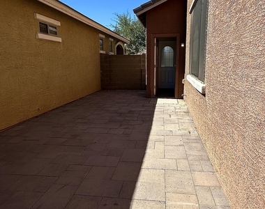 4388 E Selena Drive - Photo Thumbnail 15