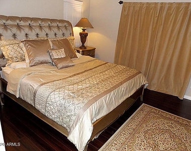 4388 E Selena Drive - Photo Thumbnail 5