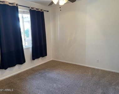 7009 E Acoma Drive - Photo Thumbnail 16
