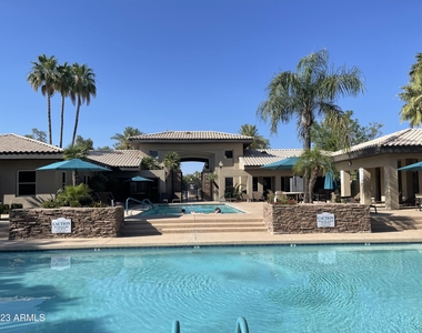 7009 E Acoma Drive - Photo Thumbnail 28