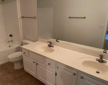 7009 E Acoma Drive - Photo Thumbnail 18