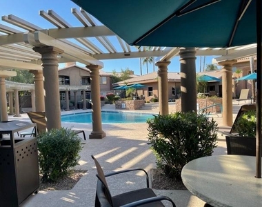 7009 E Acoma Drive - Photo Thumbnail 23