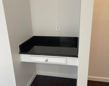 7009 E Acoma Drive - Photo Thumbnail 14