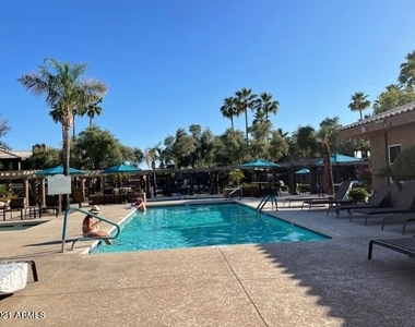 7009 E Acoma Drive - Photo Thumbnail 22
