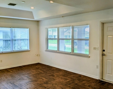 1804 Blue Heron Lane - Photo Thumbnail 4