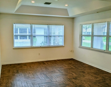 1804 Blue Heron Lane - Photo Thumbnail 5