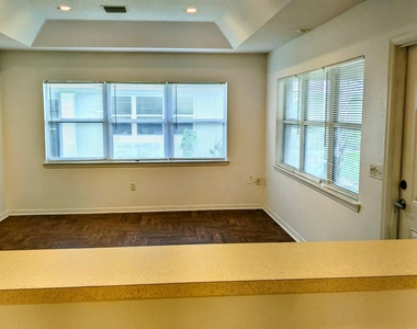 1804 Blue Heron Lane - Photo Thumbnail 12