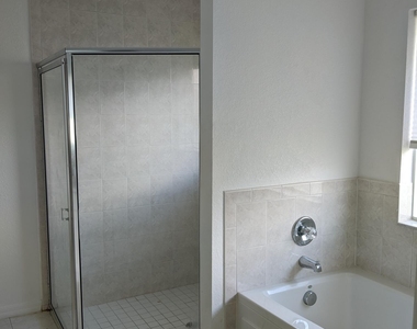 1804 Blue Heron Lane - Photo Thumbnail 18