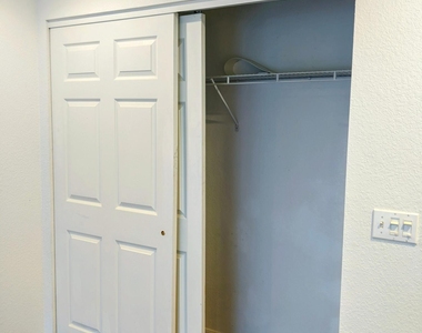 1804 Blue Heron Lane - Photo Thumbnail 21
