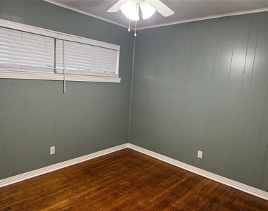 1406 Country Club Road - Photo Thumbnail 7