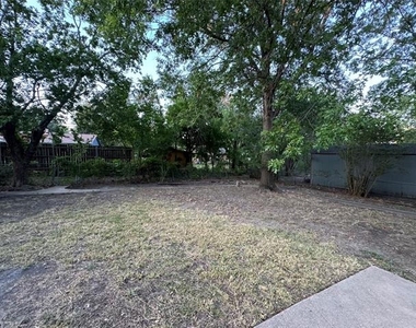 1406 Country Club Road - Photo Thumbnail 23