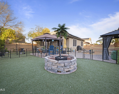 17239 W Ironwood Street - Photo Thumbnail 18