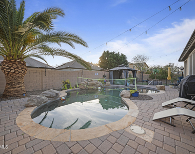 17239 W Ironwood Street - Photo Thumbnail 14