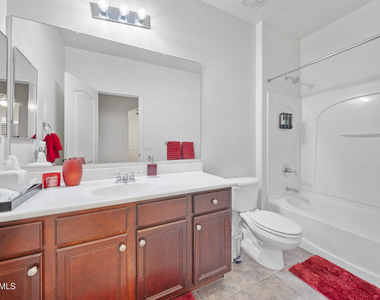 17239 W Ironwood Street - Photo Thumbnail 11