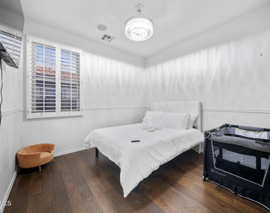 17239 W Ironwood Street - Photo Thumbnail 10