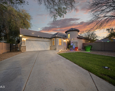 17239 W Ironwood Street - Photo Thumbnail 38