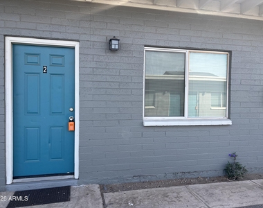 1229 W Pierce Street - Photo Thumbnail 1