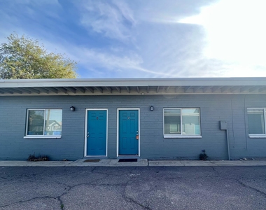 1229 W Pierce Street - Photo Thumbnail 2